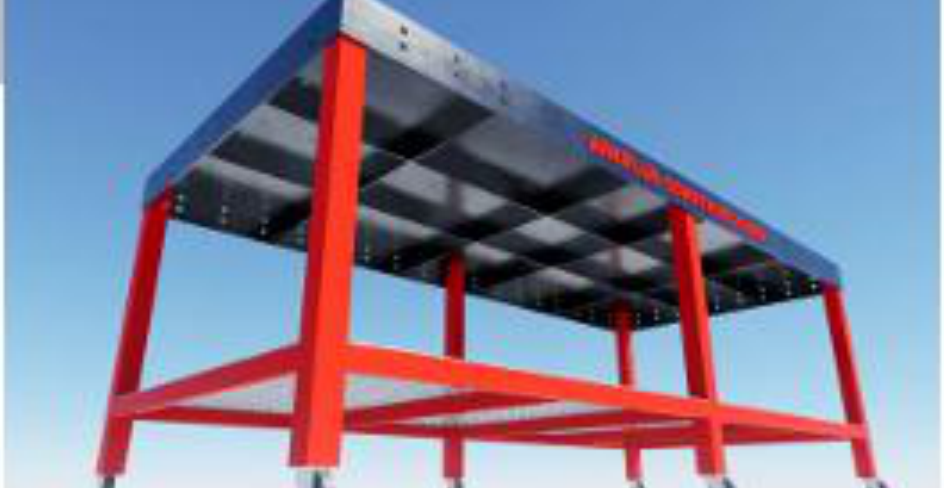 Mesa metálica industrial de gran formato sobre ruedas
